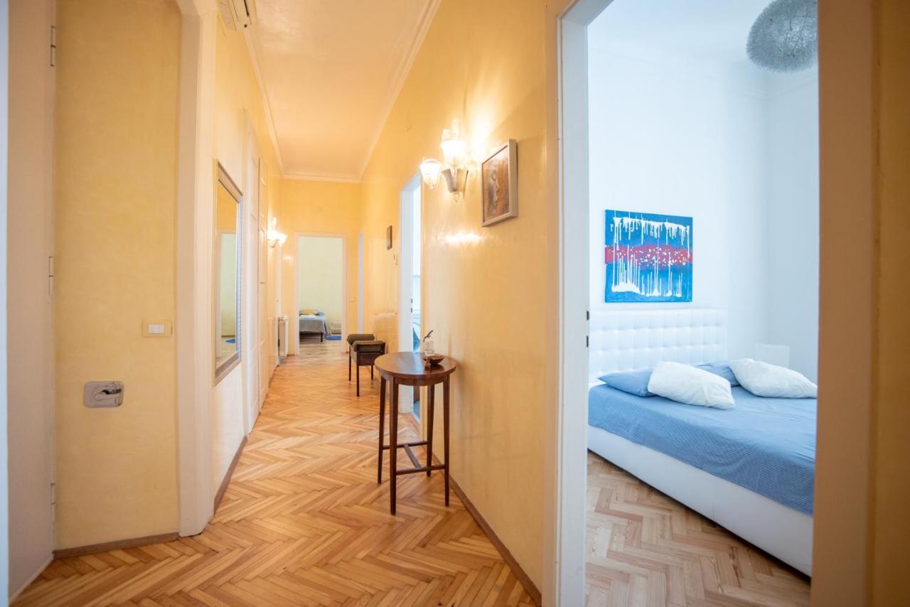Art & History - New - Modern Classic Apartment 的里雅斯特 外观 照片